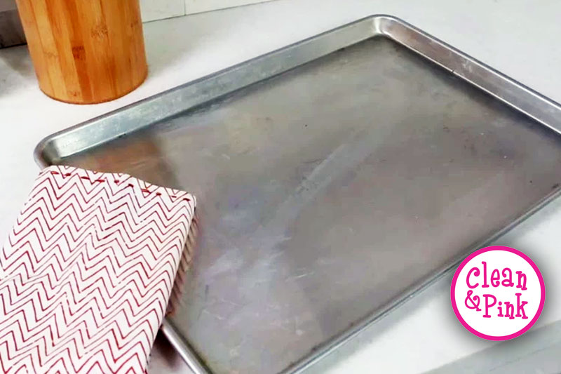 Cleaning Hack for Sheet Pans - Memphis Cleaning Service
