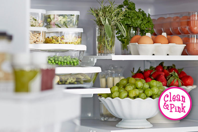 House Cleaning Service, Memphis - Cleaning Your Refrigerator Shelves and Drawers