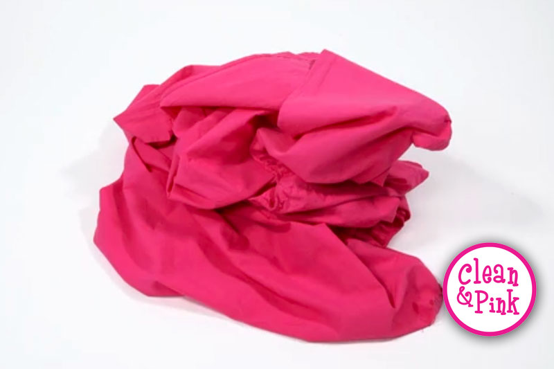 House Cleaning Service, Memphis - EASY way to fold a fitted sheet!